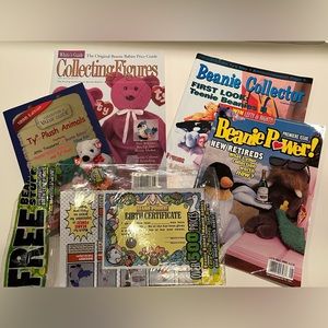 VINTAGE LOT OF BEANIE BABY ITEMS.